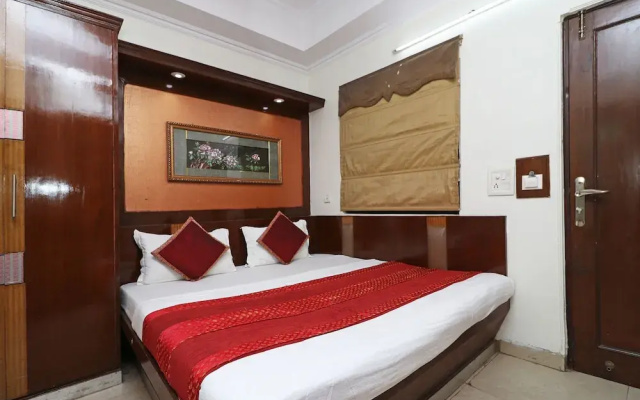 OYO 10848 Hotel Geeson
