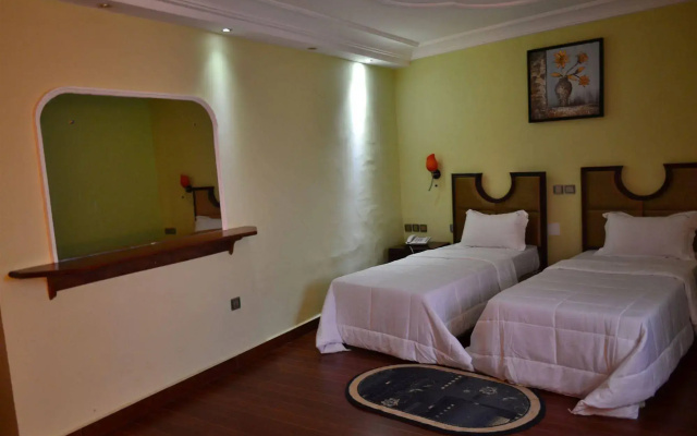 DK Hotel