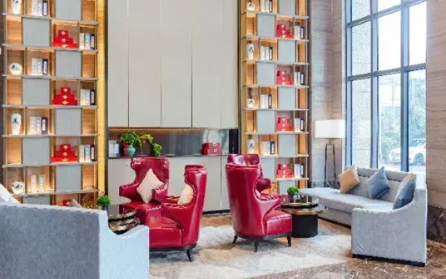 ECHENG Hotel (Huanggang Wanda Square City Museum)