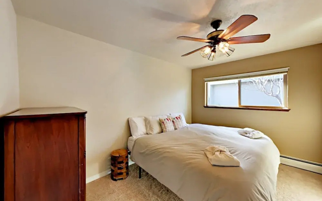 2220 Balboa Drive Home