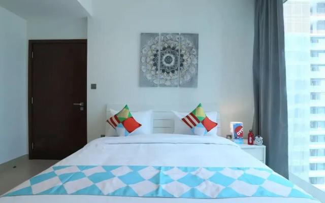 OYO Home 258 1BHK Marina Gate 2