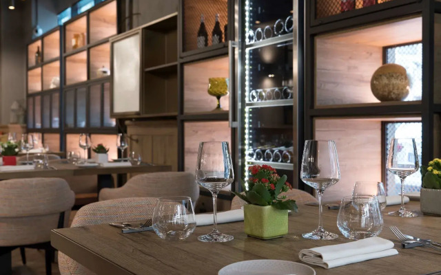 Отель DoubleTree by Hilton Rome Monti