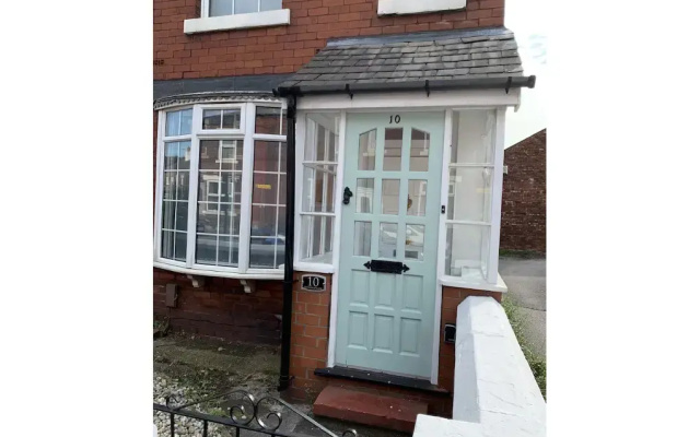 GuywoodHouse