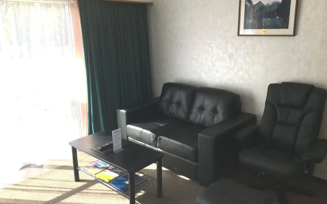 Parklands Motel