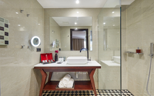 Hotel Cortes Rambla