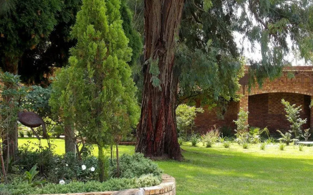 Sarabi Country Lodge