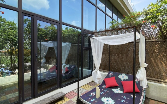 Manli Hotel Shanghai Pudong Airport Branch-Free shuttle buses to Pudong Airport and Disneyland