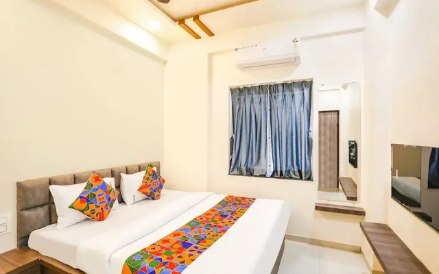 Fabexpress Radiant Guest House