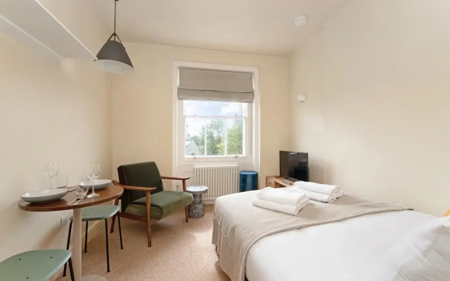 Cosy Studio in Popular NW London Area