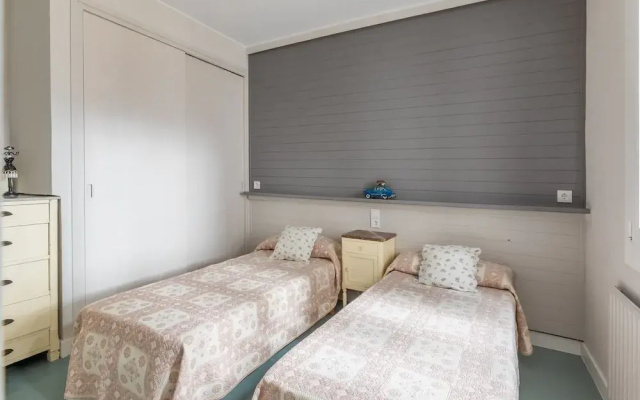 Comfy Holiday Home in L'escala With Garden