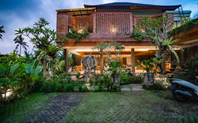 Uma Shanti Villa