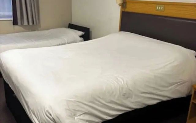 Monifieth Farm Hotel