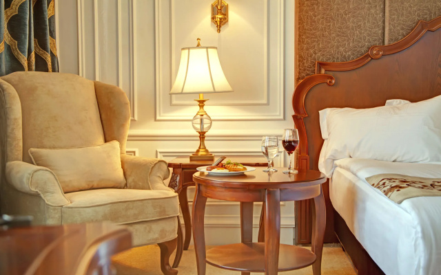 Bishrelt Hotel