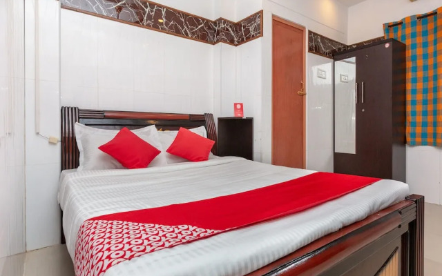 OYO 19396 Cristal Residency