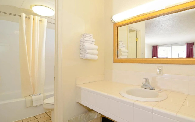 Alcoa Inn