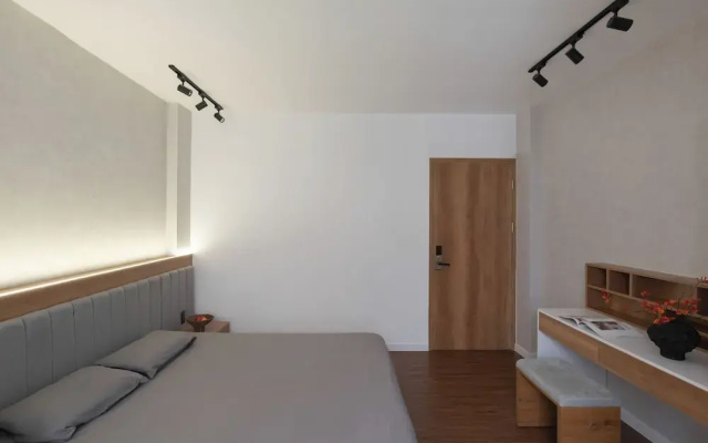 Zeus Living Central Hotel