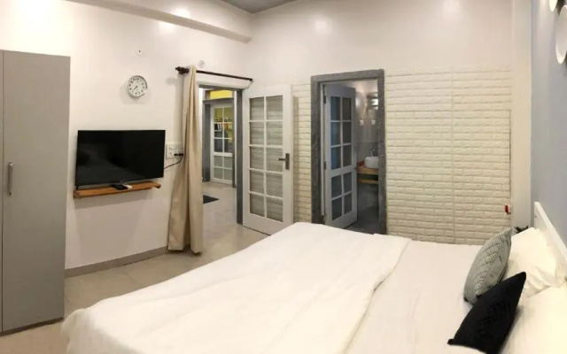 House 44 2BHK