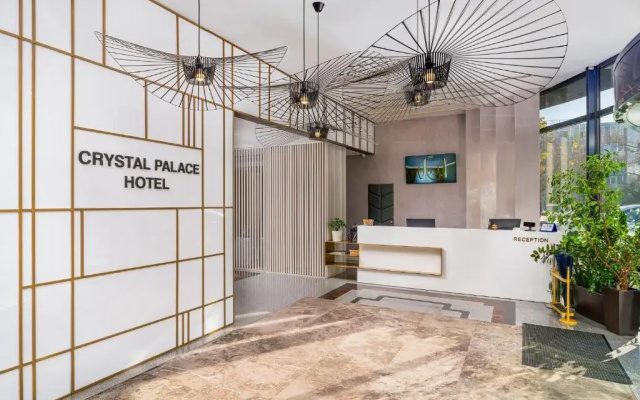 Crystal Palace Hotel