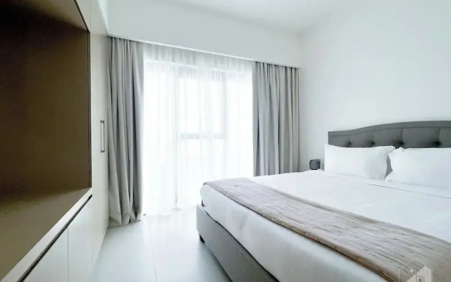 Luxury Burj Royale Modern Apt city view Balcony