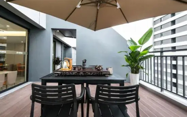 Fanman Meisu Hotel (Chengdu Qingbaijiang East Railway Station Wanda Plaza)