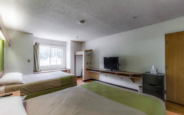 Motel 6 Charlotte, NC - University