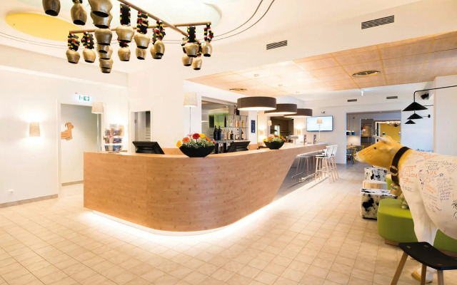 Hey Lou Hotel Piding	