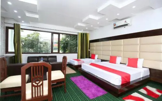 OYO 28042 Hotel Panchkula Inn