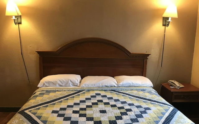 Economy Inn