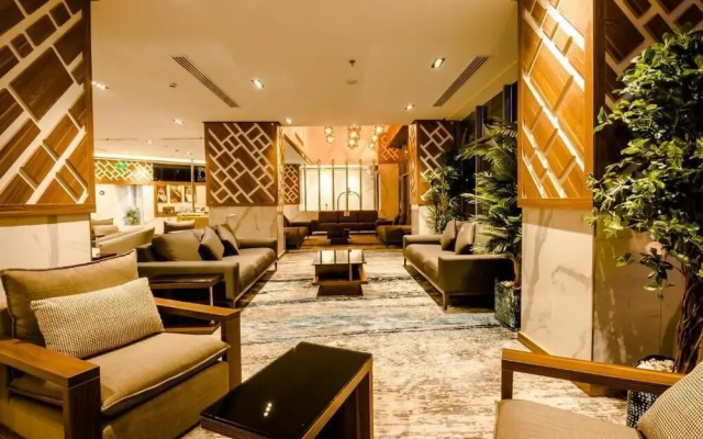 White Diamond Hotel Sari