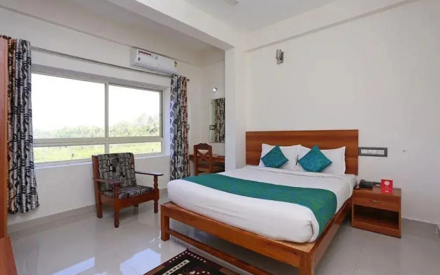 Hotel Le Comforts By OYO Rooms