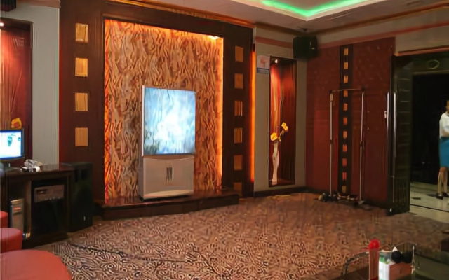 Lianfeng Hotel