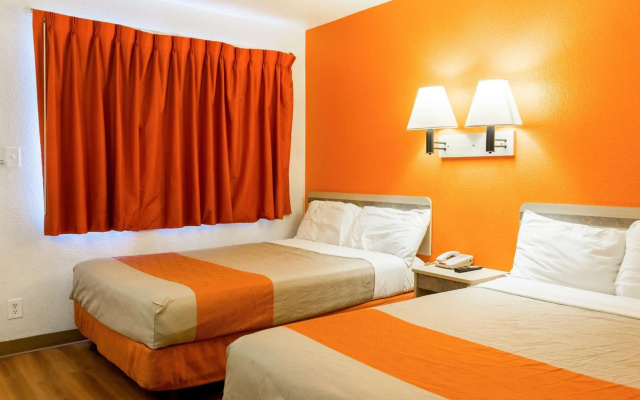 Motel 6 Mojave, CA