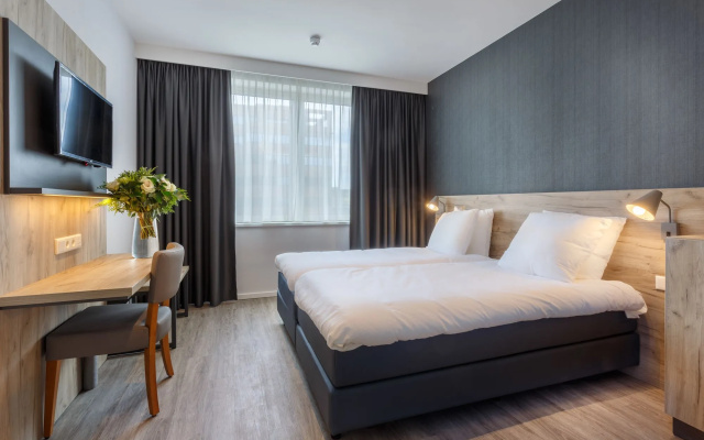Joy Hotel