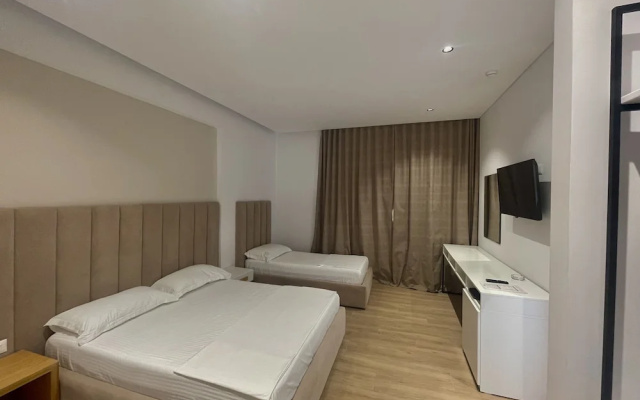 Sea & Sand Hotel