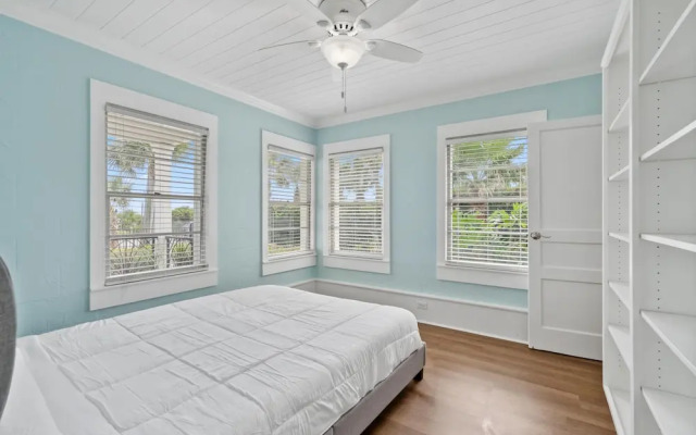 20816 Front Beach Rd