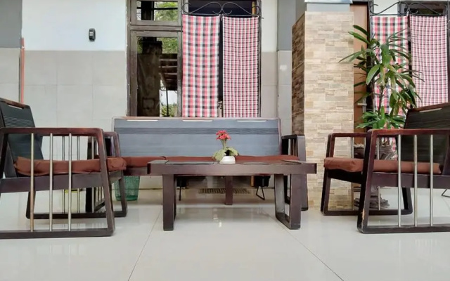 RedDoorz @ Hotel Surabaya Sumenep