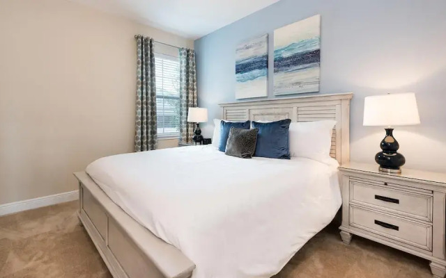 7412 MA - Stylish Home Near Parks