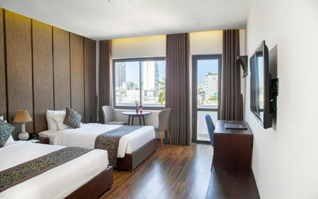 Dong Duong Hotel & Suites