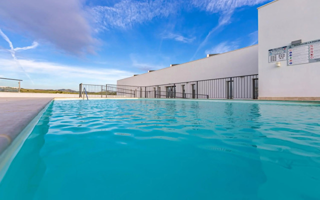 Vistas al Estrecho y Piscina - SimplyTarifa