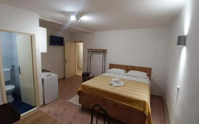 Apartments Stojanac
