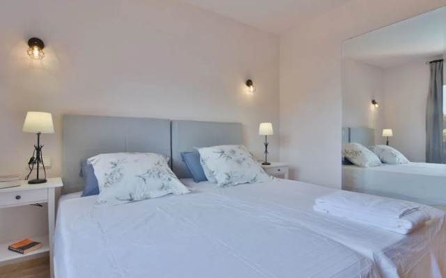 Casa Padrino,  Piscina Privada, WiFi, Cerca de la playa