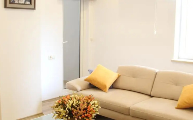 Apartment Shartava