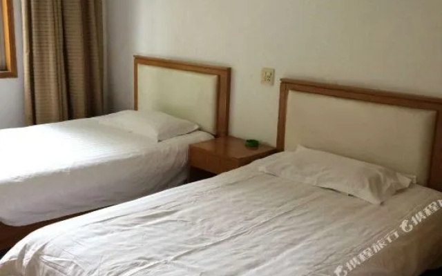 Blue Hotel