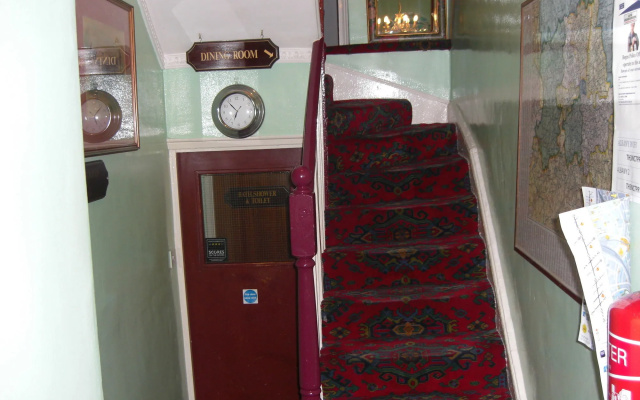 Albany Hotel