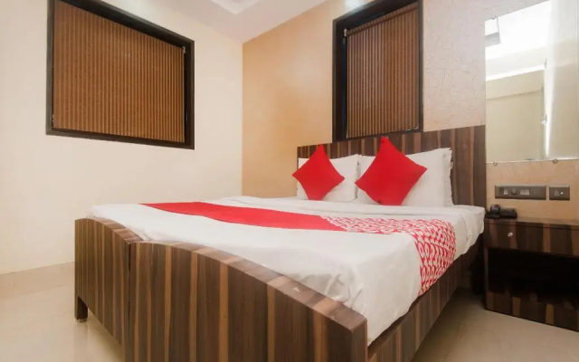 Hotel Shalimar Malad by OYO Rooms