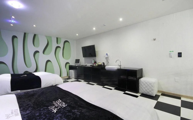 Healing Hotel