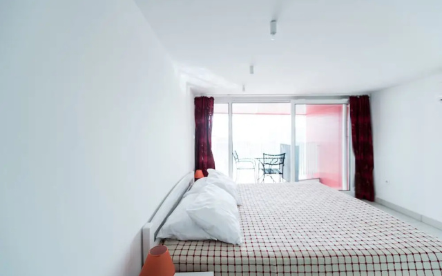 No5 Penthouse 2 Bedroom Apartment