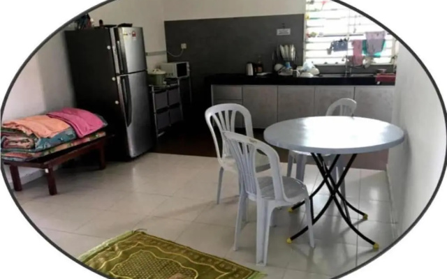 OYO Home 90977 AzZinki Homestay