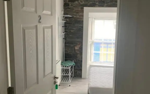Room 2 Camp Street B&B & Self Catering