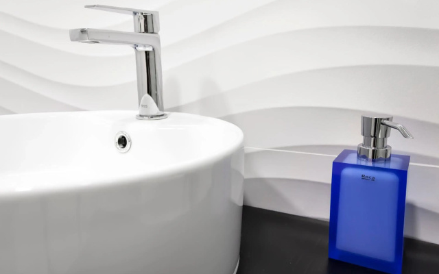 Goles Deluxe Suite by Valcambre